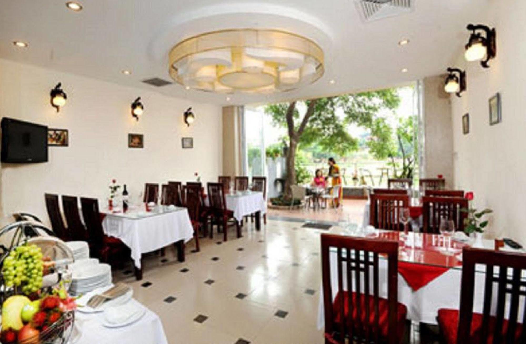 Wild Lotus Hotel - Xuan Dieu Hanoï Extérieur photo