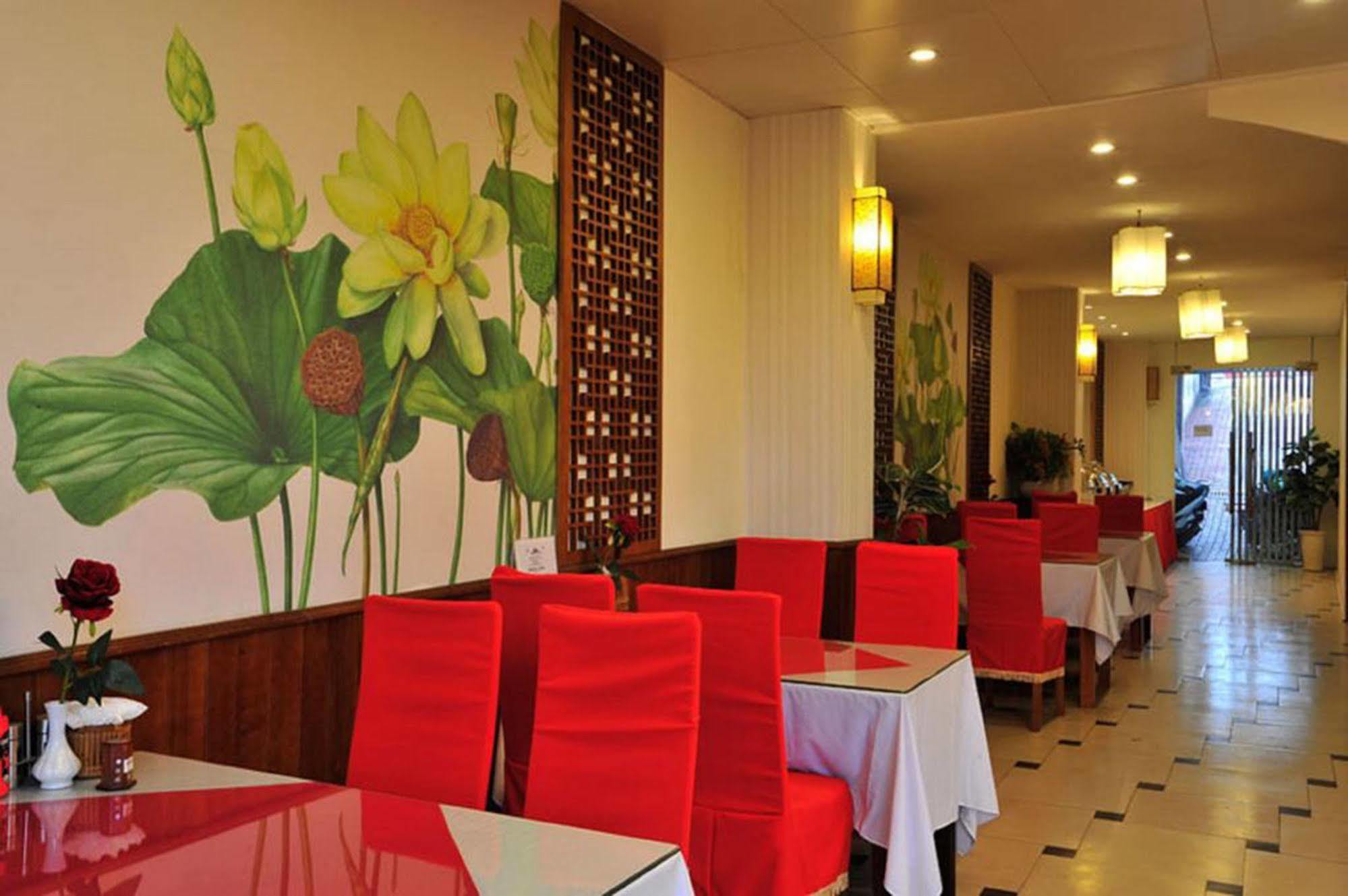 Wild Lotus Hotel - Xuan Dieu Hanoï Extérieur photo
